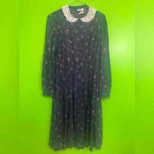 Vintage Laura Ashley dress Size 10 long sleeve. Black floral. Lace collar